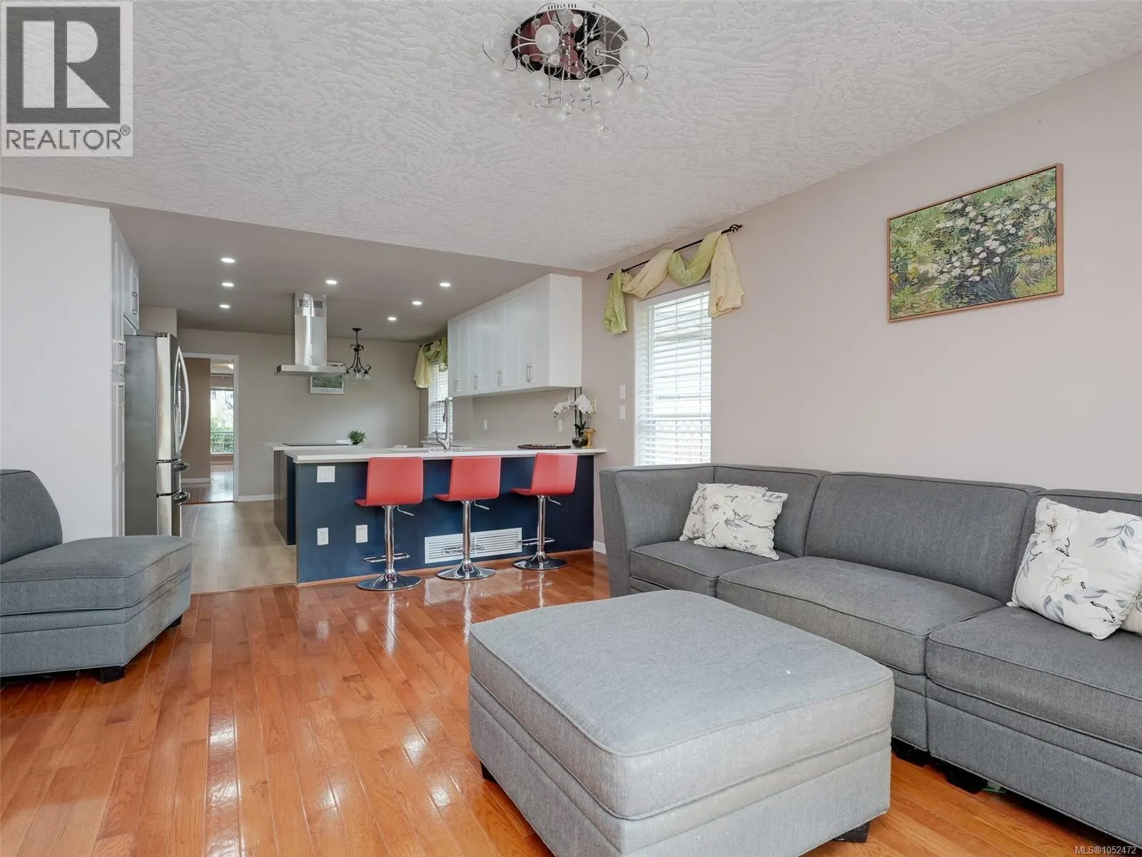 1395 Epsom Close