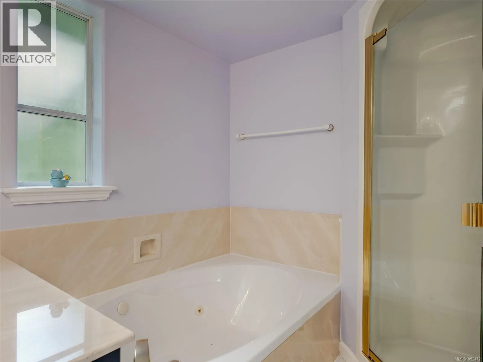 1395 Epsom Close