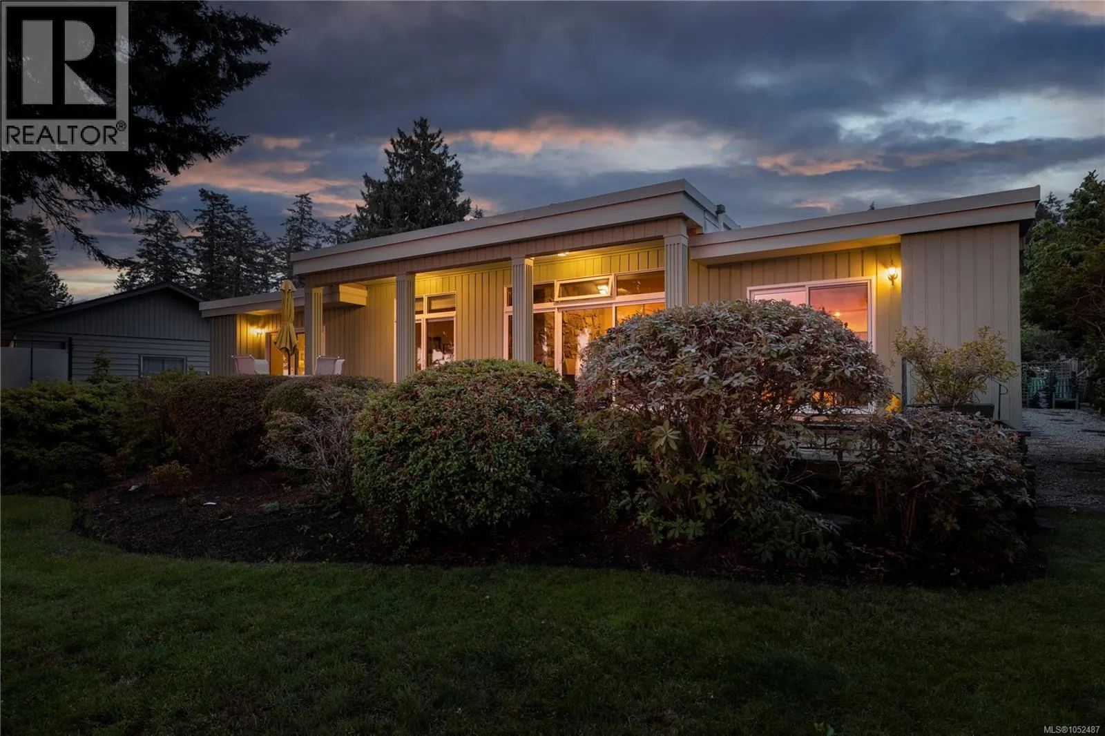489 Bayview Terr