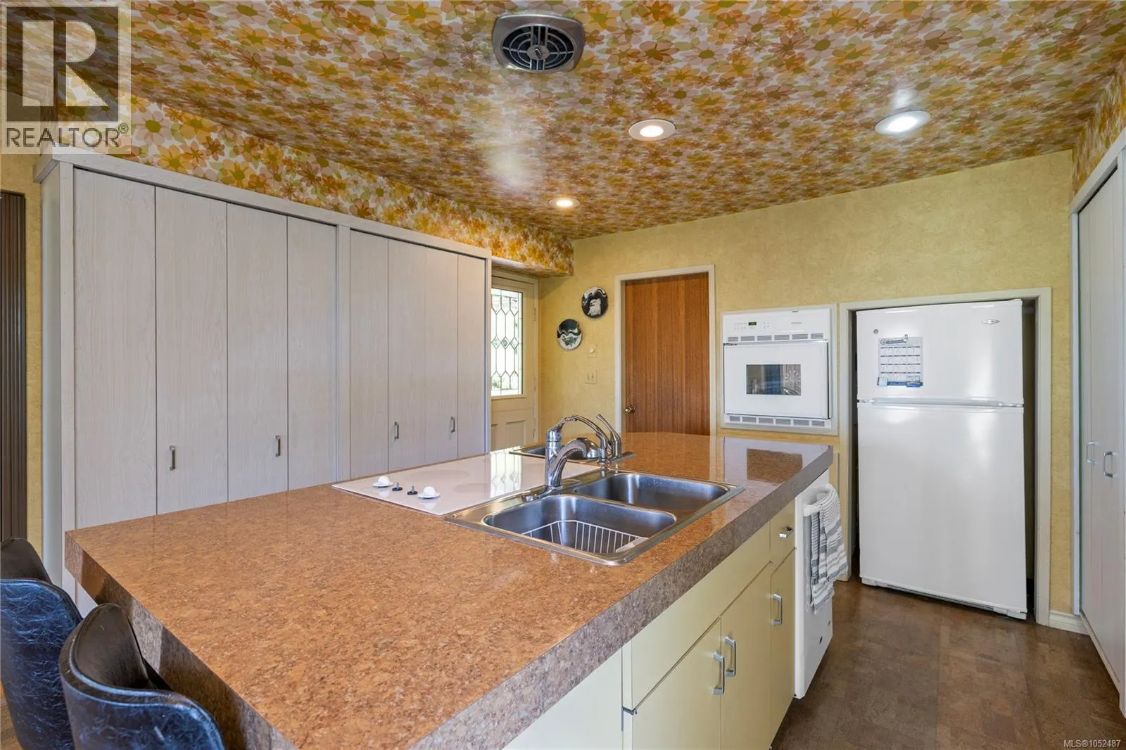 489 Bayview Terr