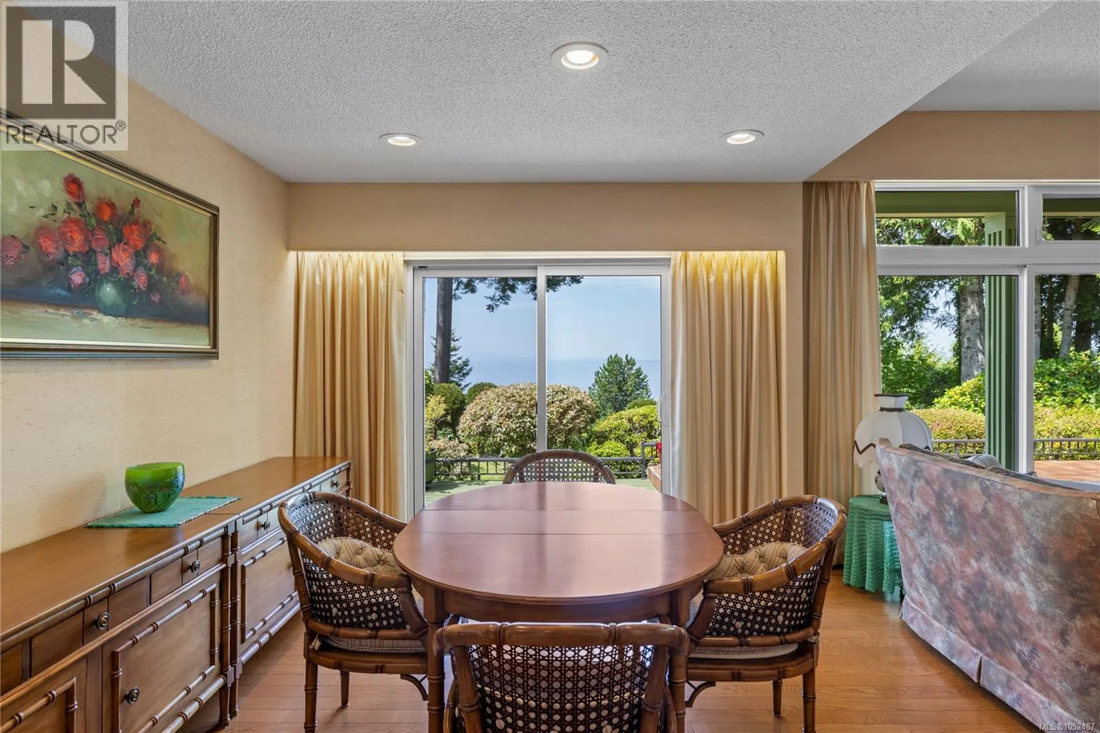 489 Bayview Terr