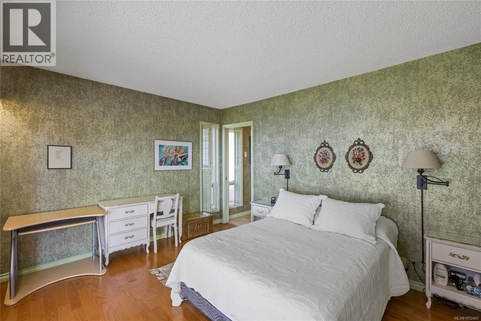 489 Bayview Terr