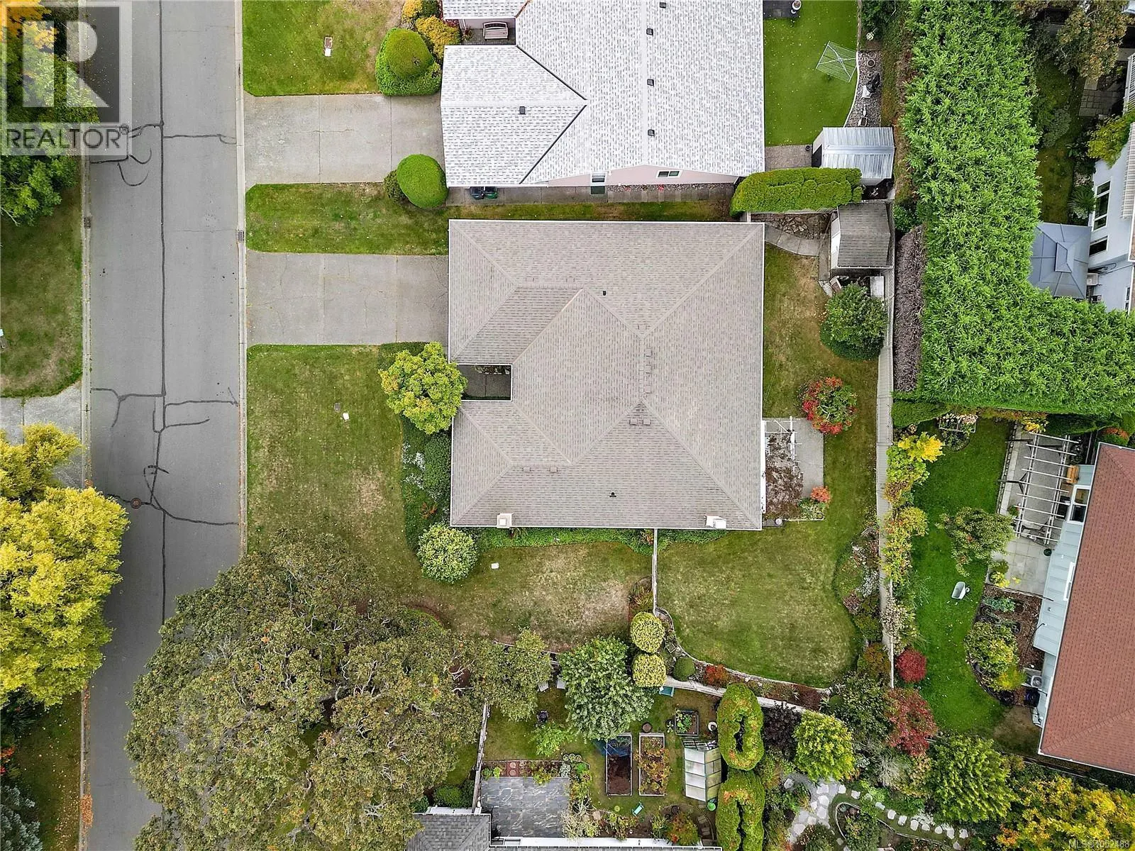 3998 Hopesmore Dr