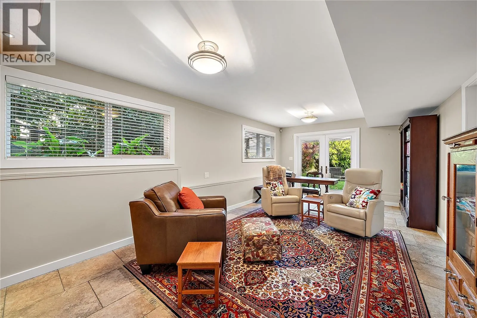 453 Monterey Ave