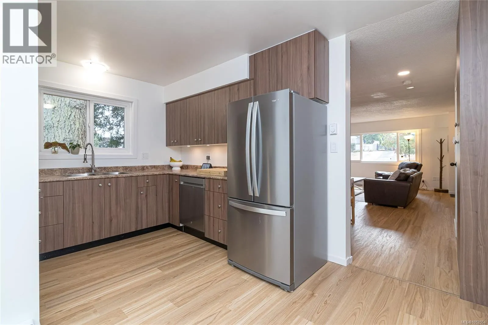 A 416 GAMBLE Pl