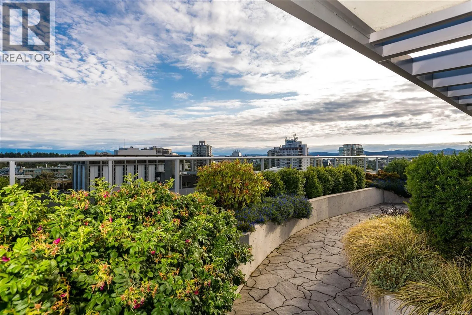 608 838 Broughton St