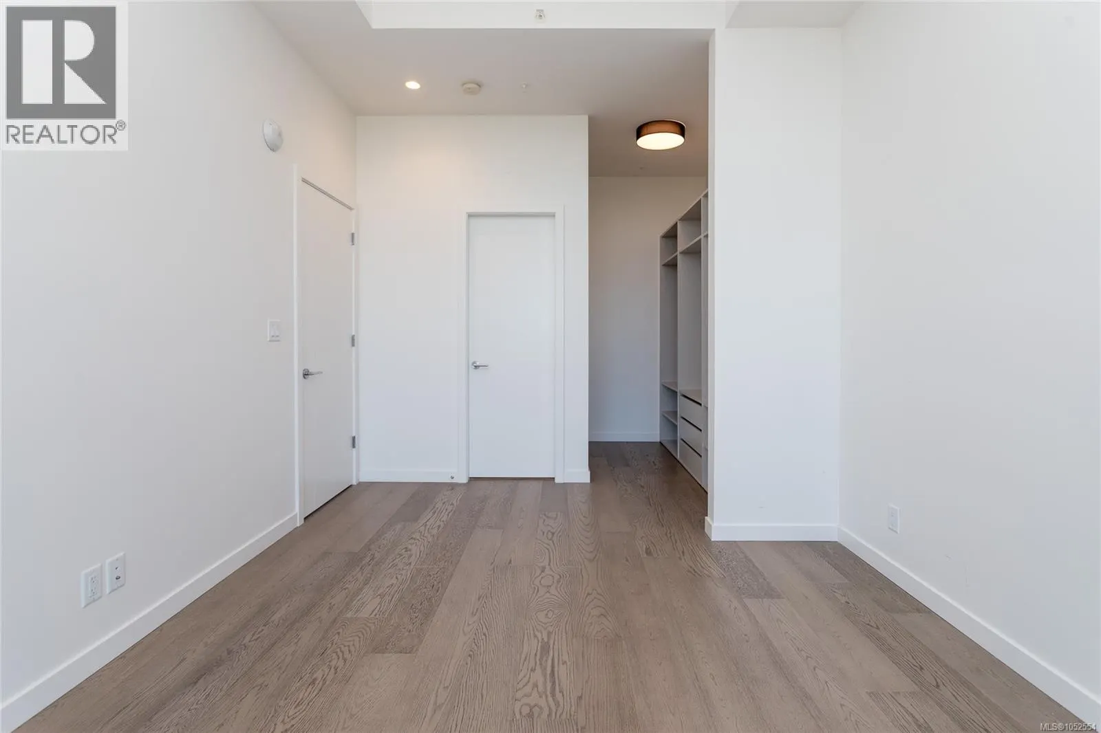 1504 2000 Hannington Rd