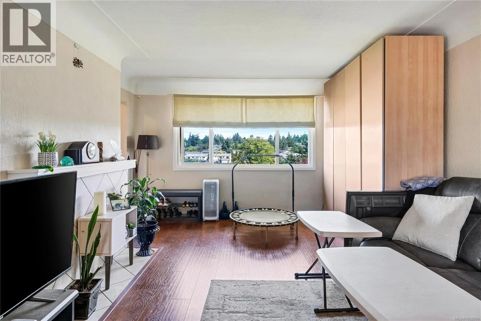 565 Baker St