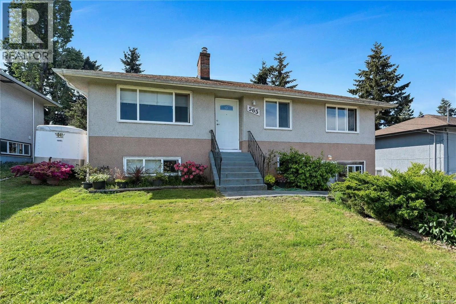 565 Baker St