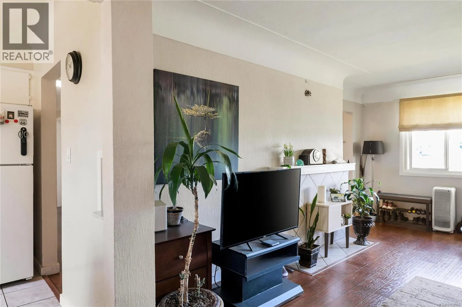 565 Baker St