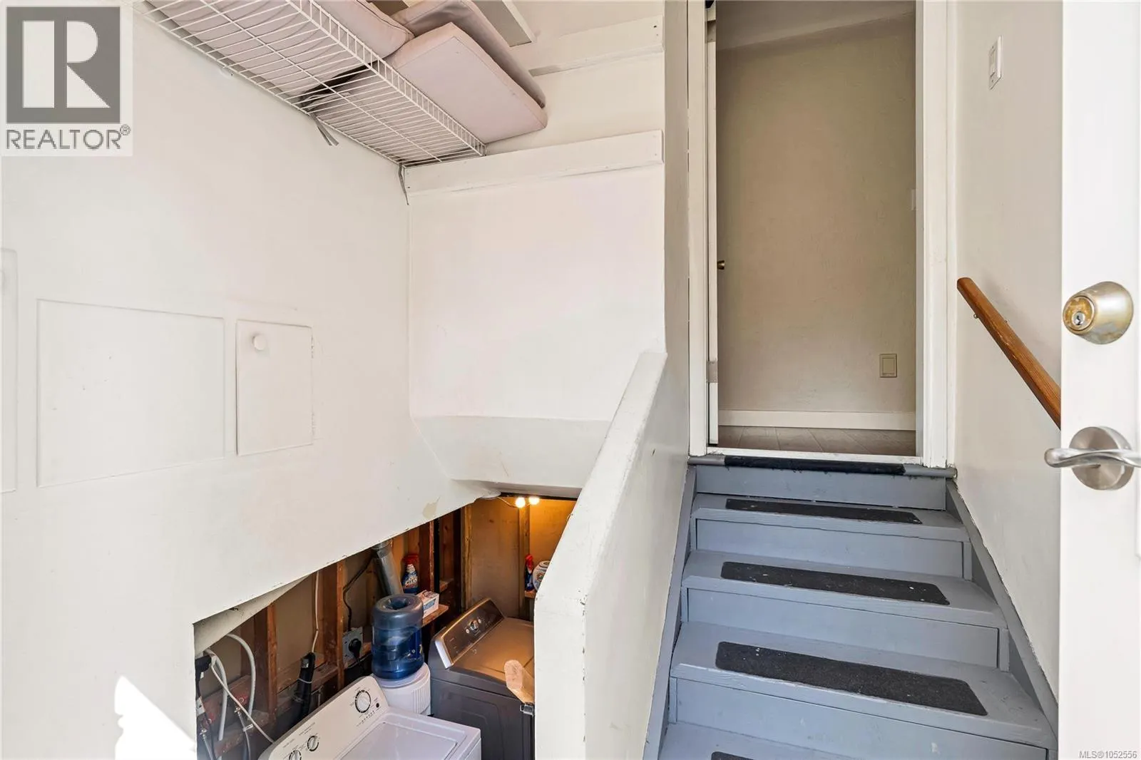 565 Baker St