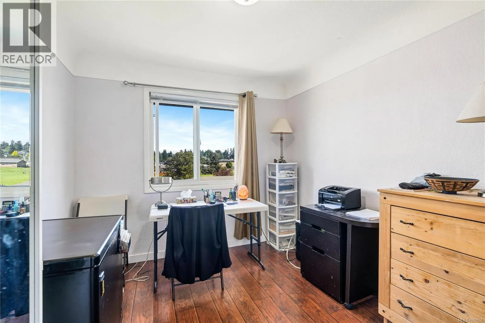 565 Baker St