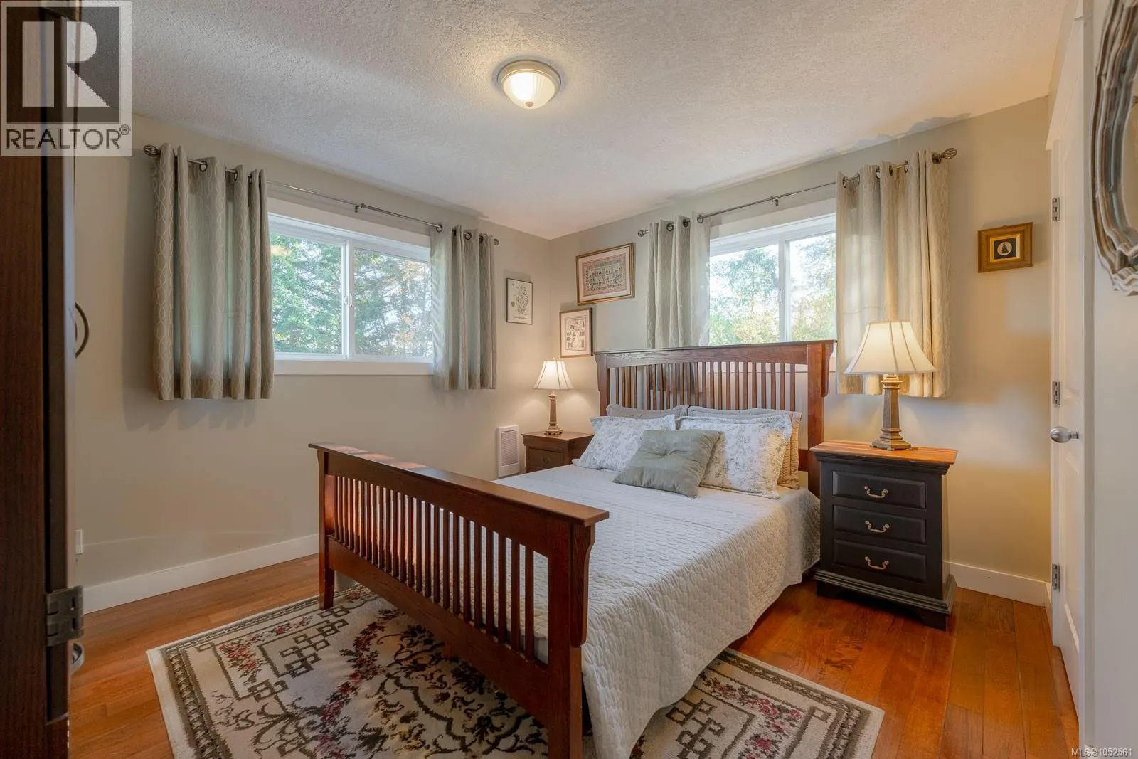 1035 Briarwood Cres