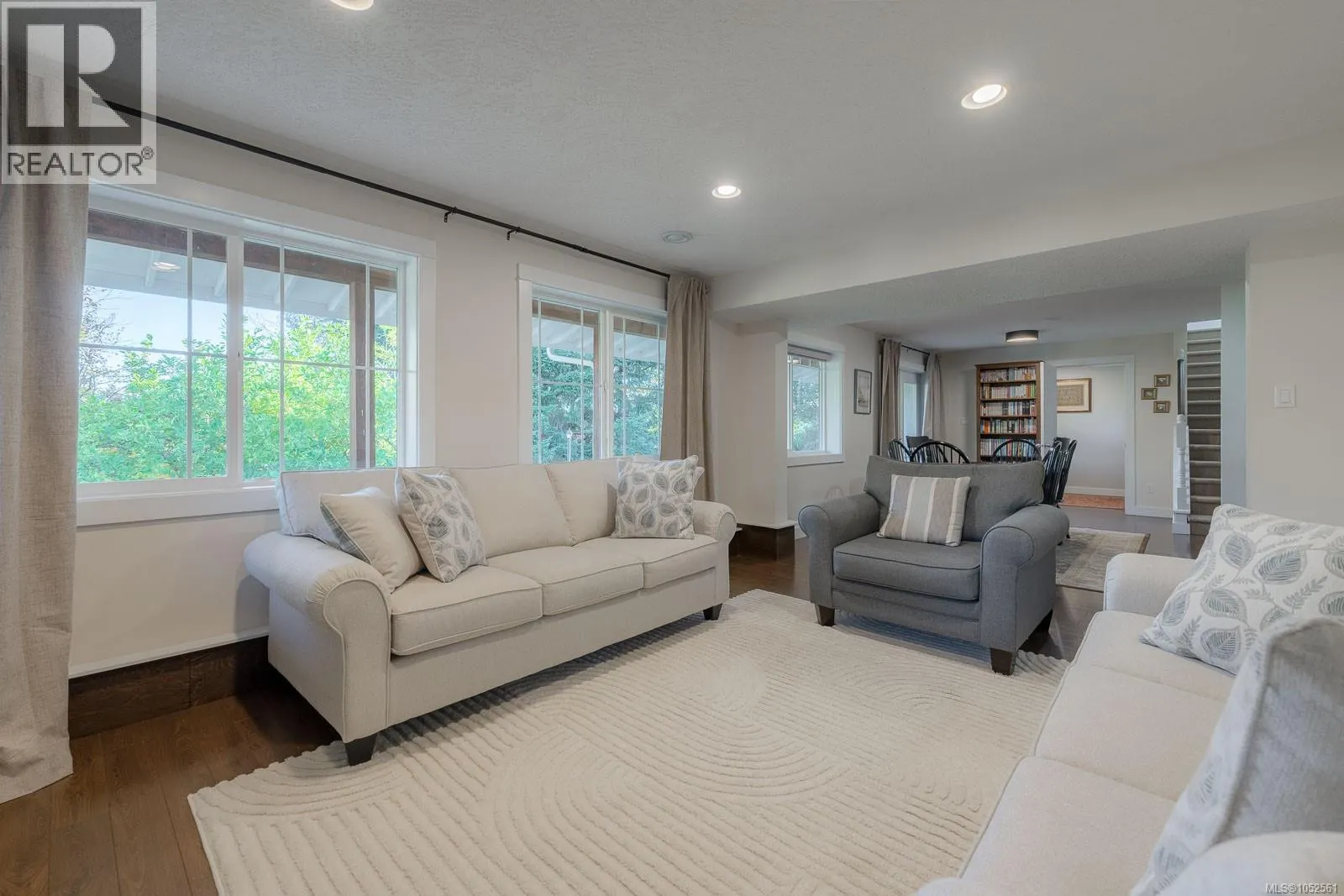 1035 Briarwood Cres