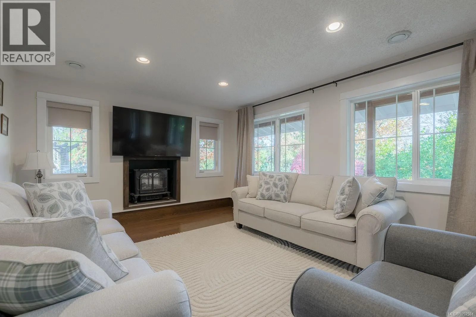 1035 Briarwood Cres