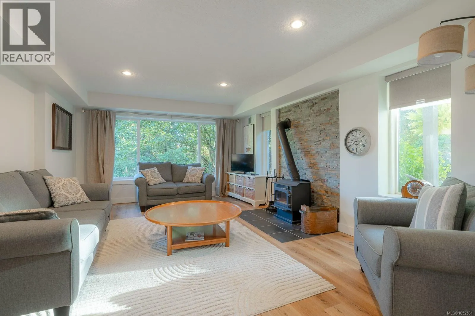 1035 Briarwood Cres