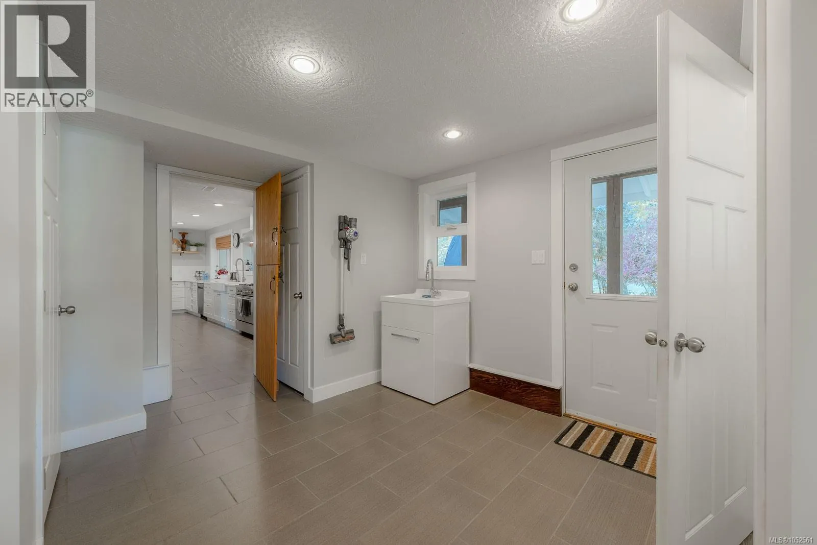 1035 Briarwood Cres