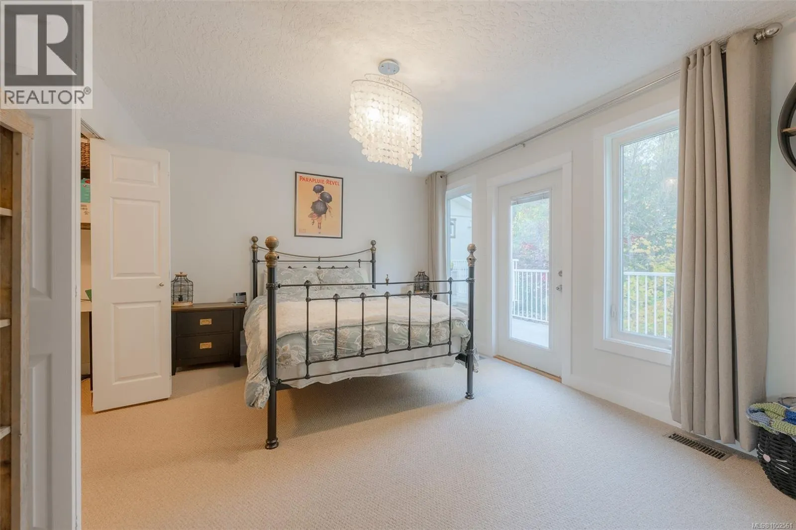 1035 Briarwood Cres