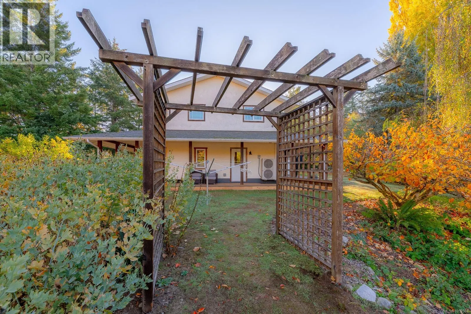 1035 Briarwood Cres