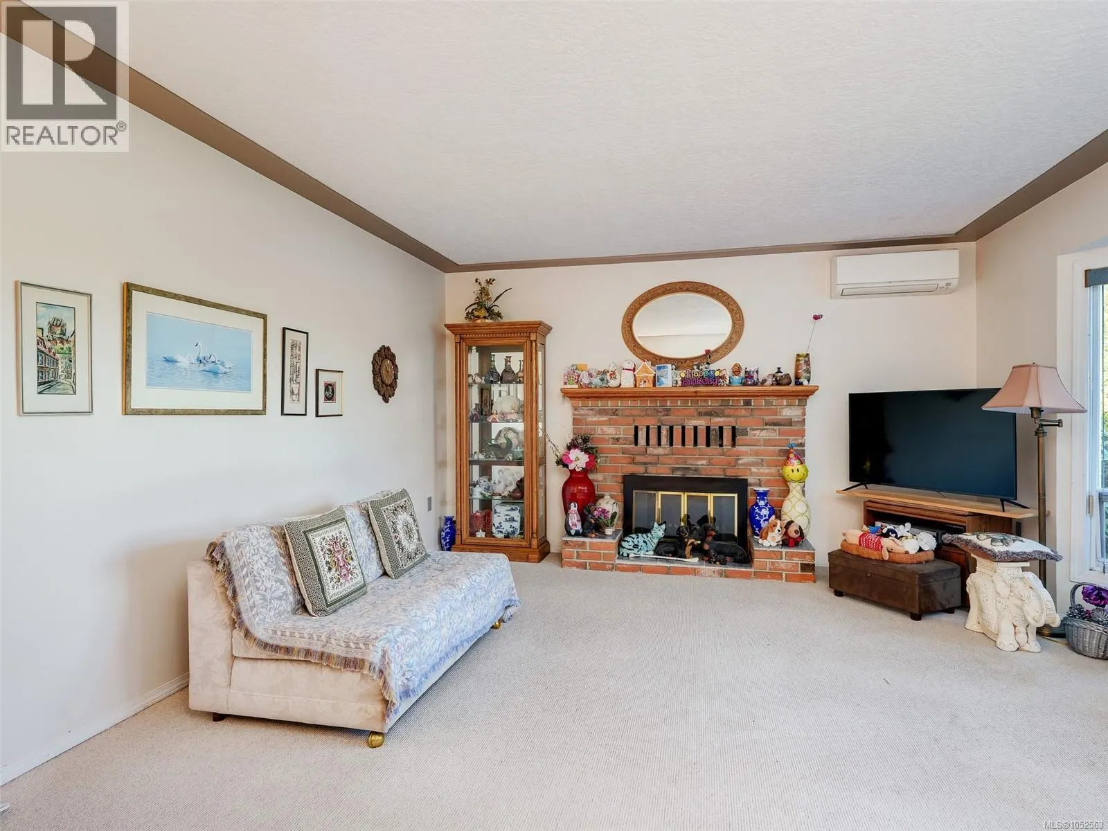 595 Delora Dr