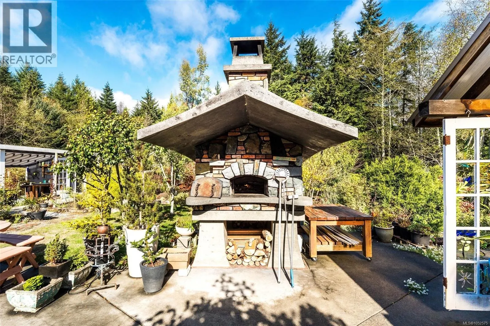 8126 Brutus Ridge Rd