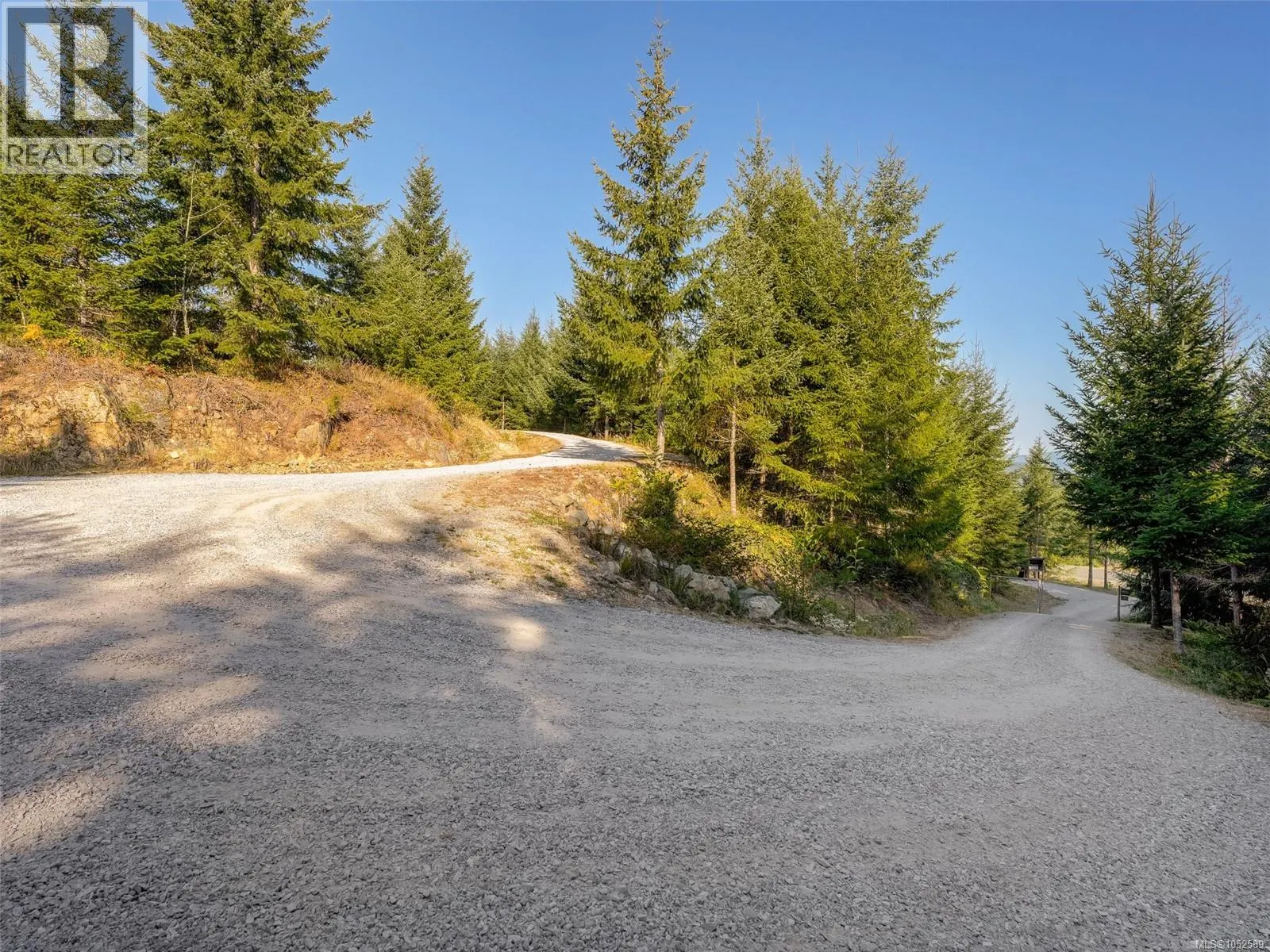 4836 Goldstream Heights Dr