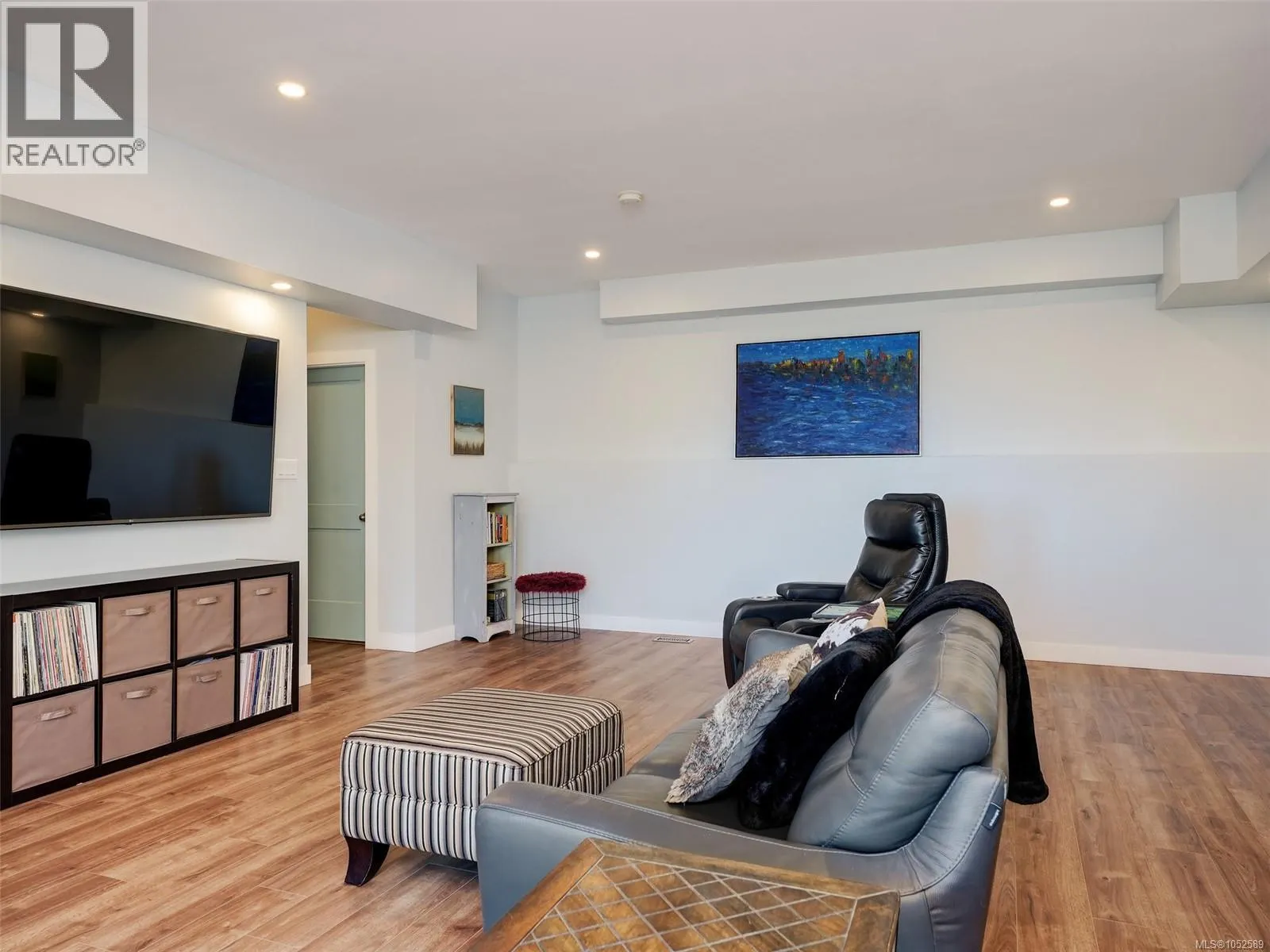 4836 Goldstream Heights Dr