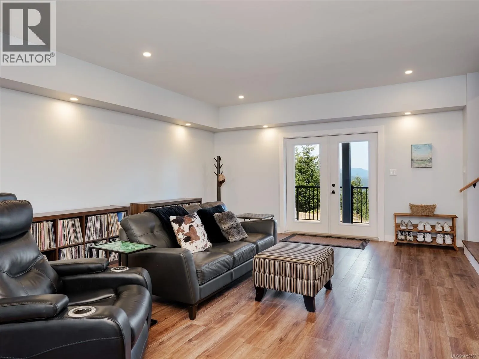 4836 Goldstream Heights Dr