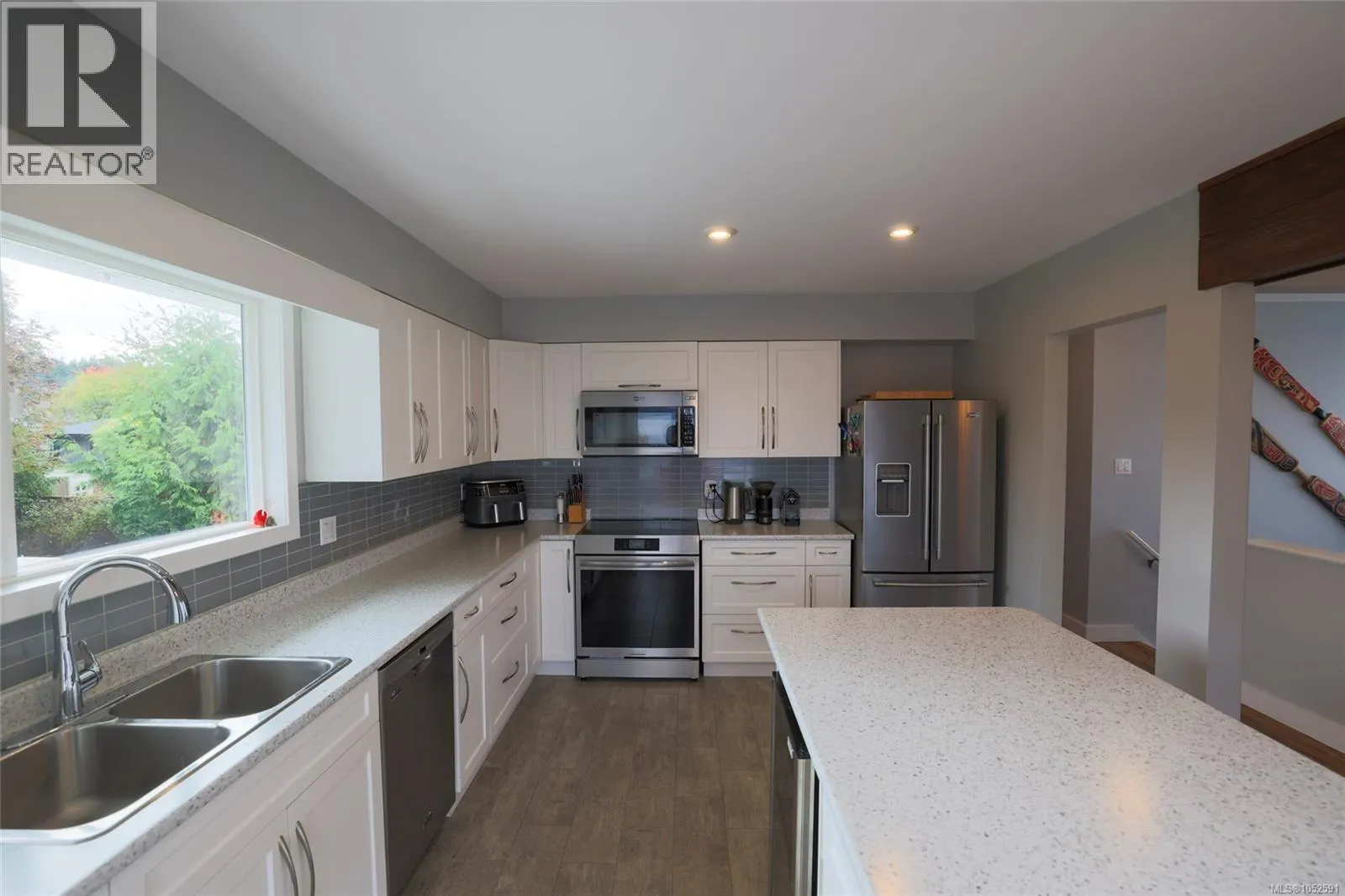 363 Englewood Dr