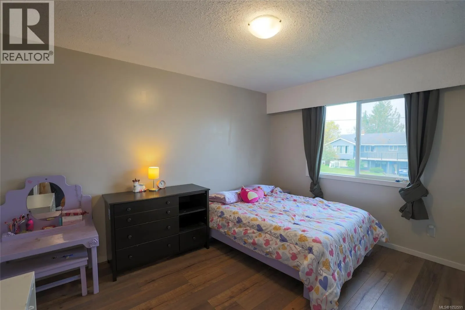 363 Englewood Dr