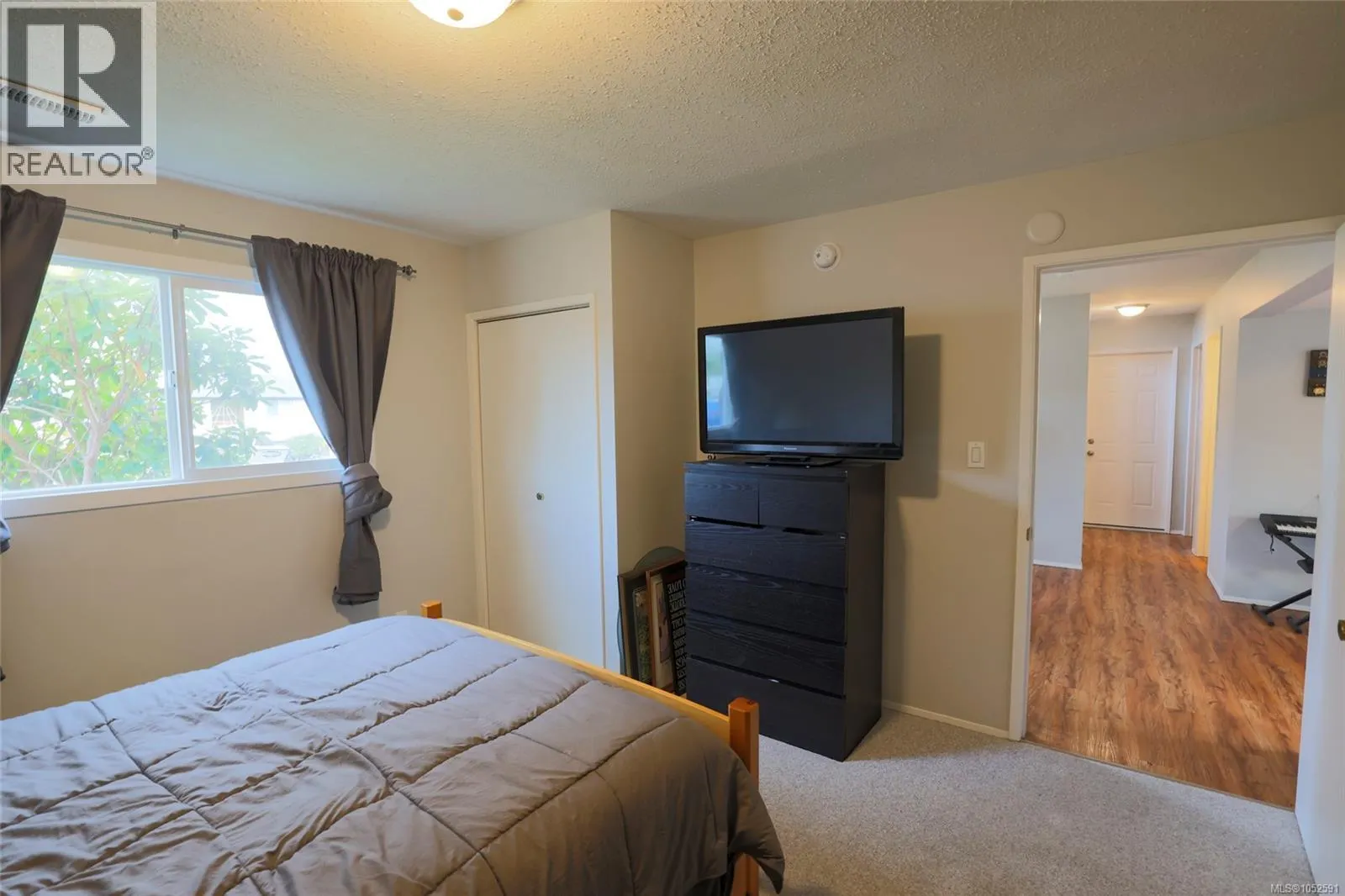 363 Englewood Dr
