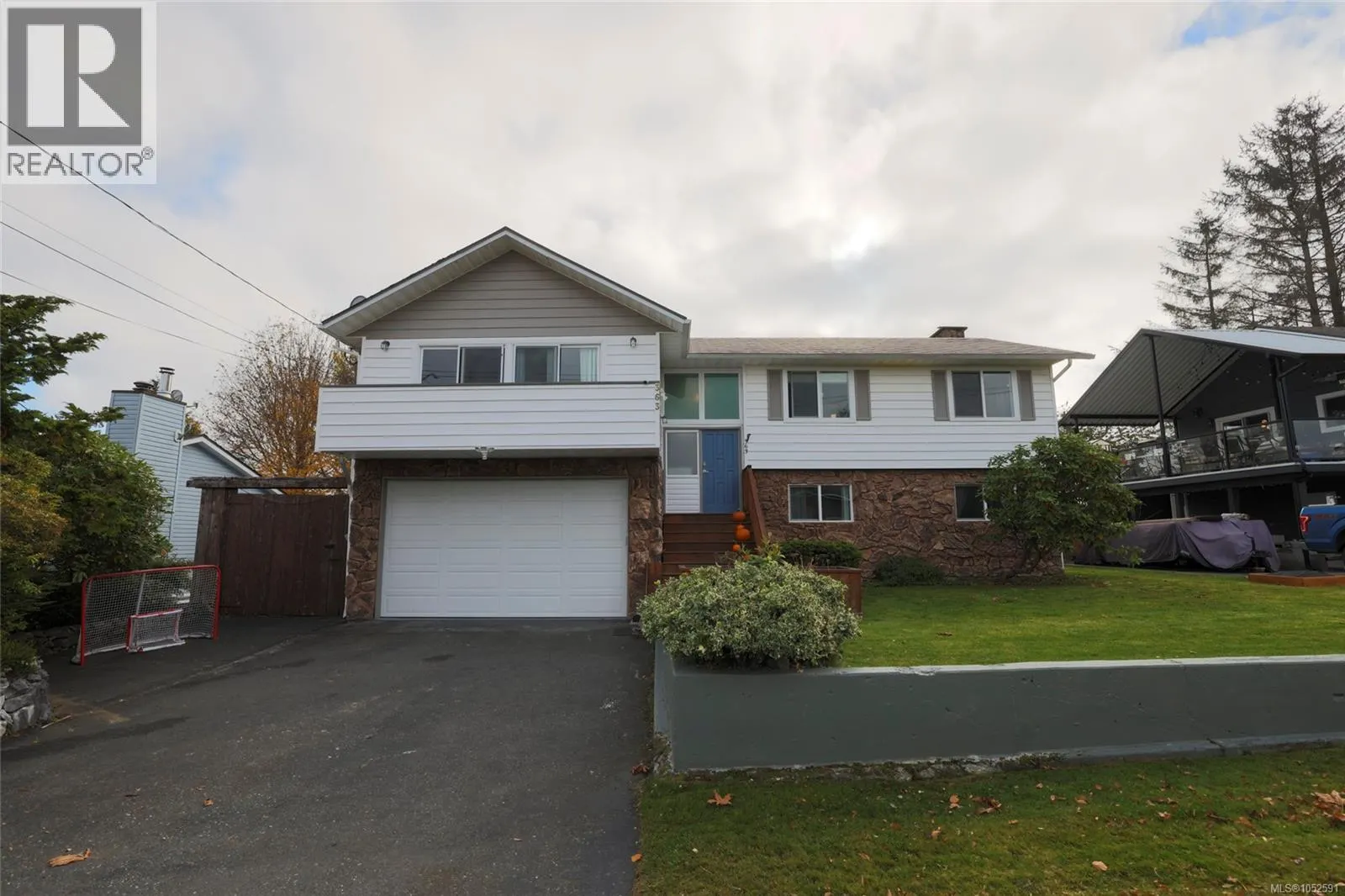 363 Englewood Dr