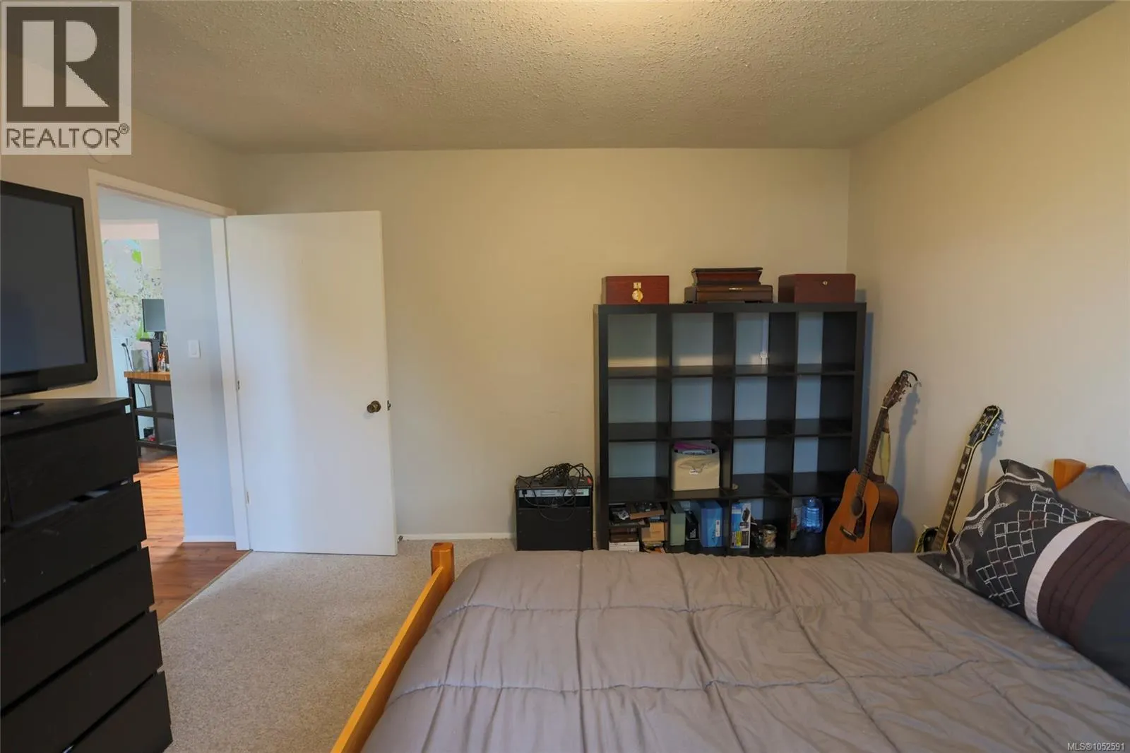 363 Englewood Dr