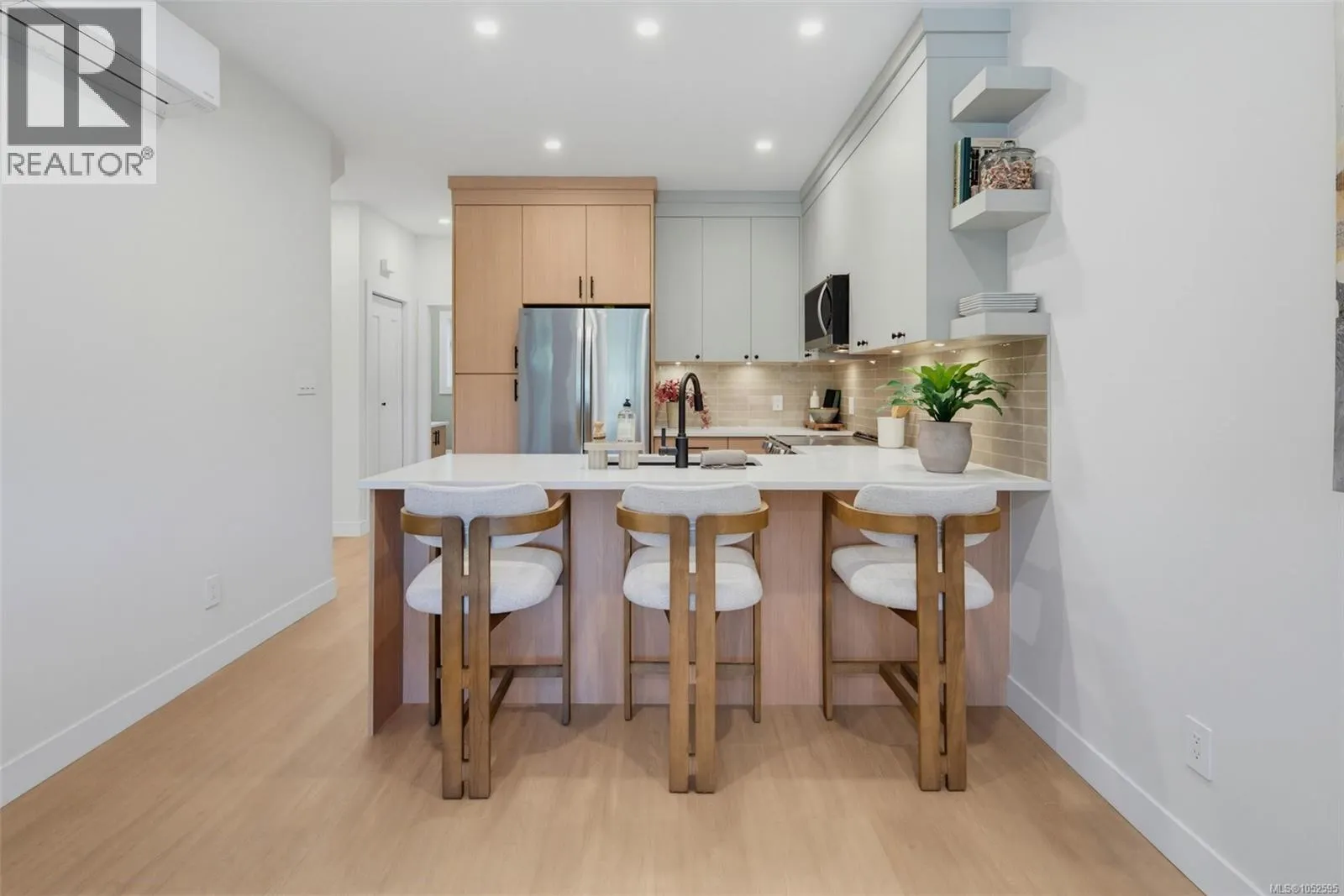 974 Siskin Ridge