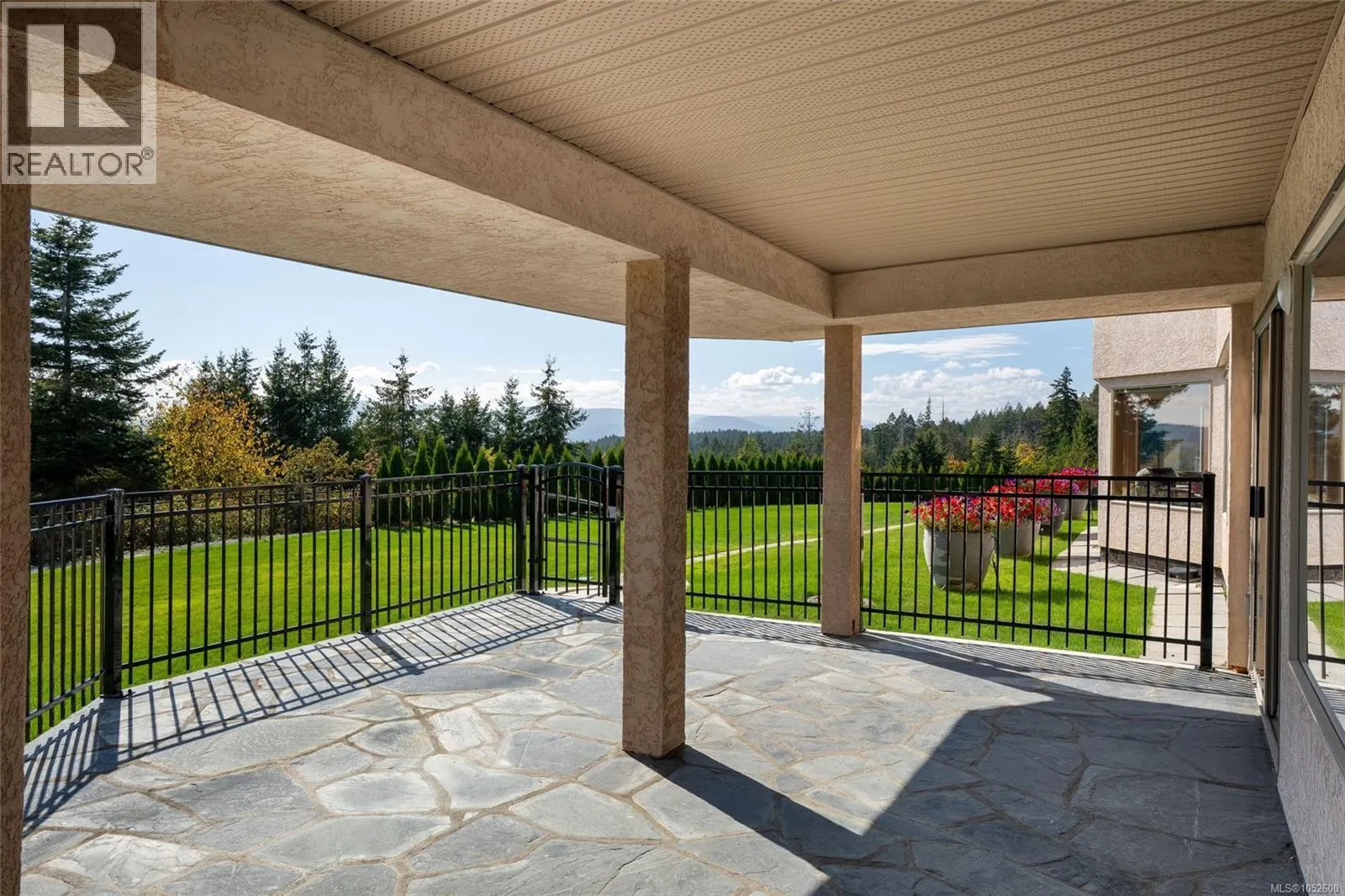 11027 Greenpark Dr