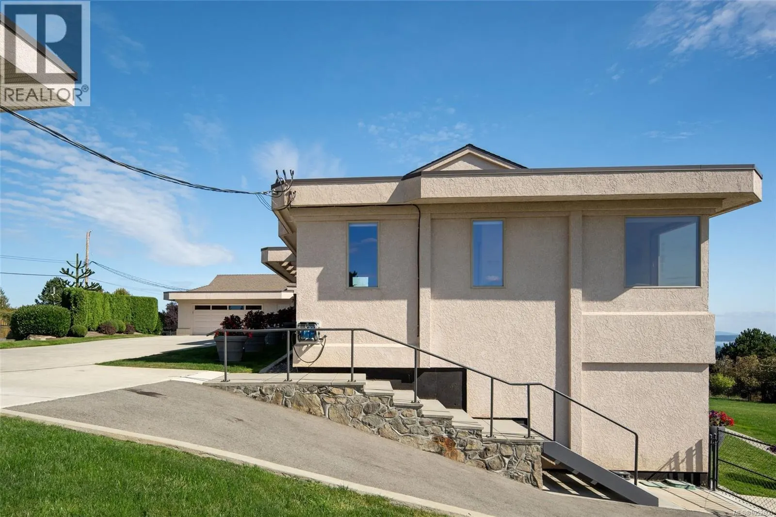 11027 Greenpark Dr