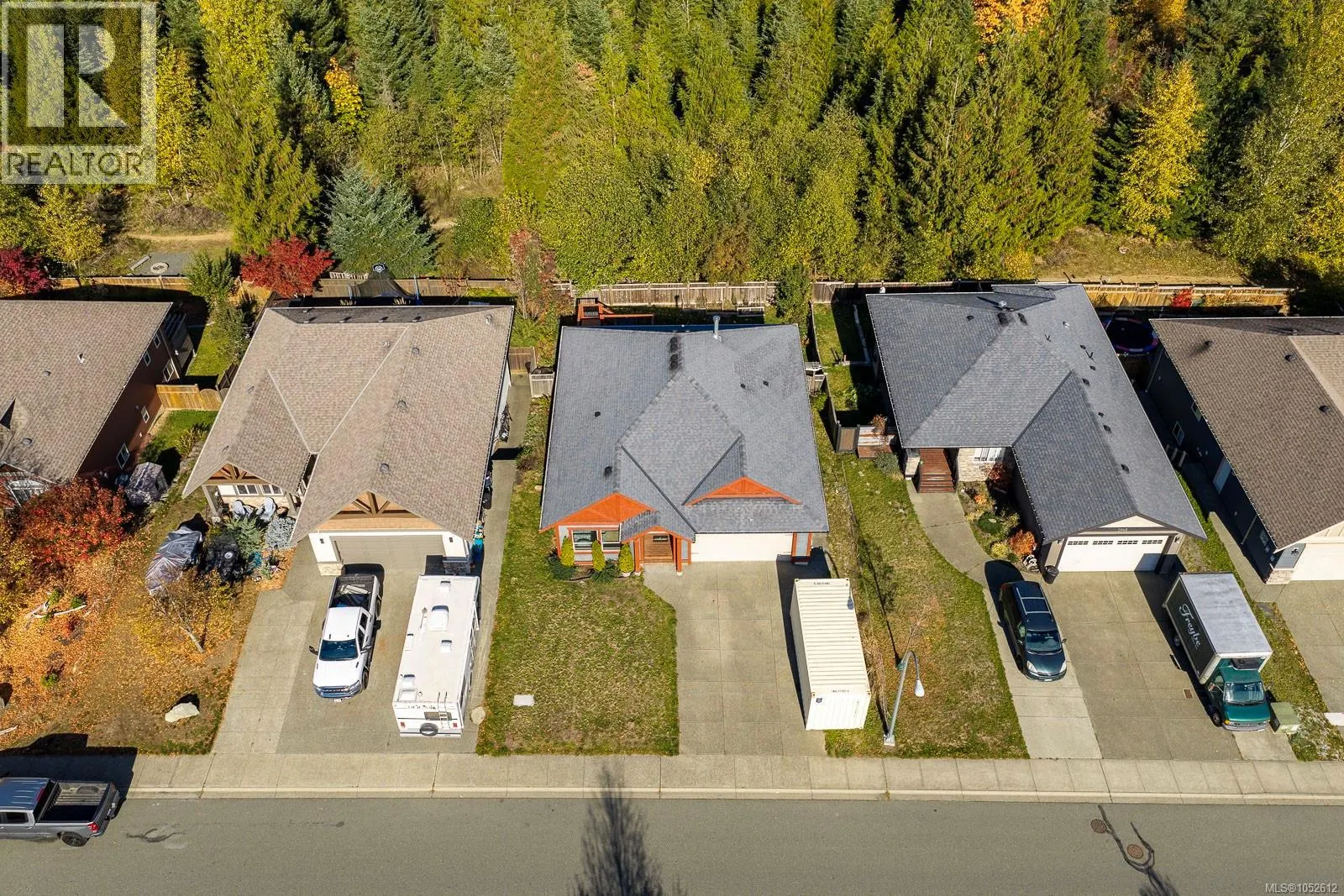 2644 Kendal Ave