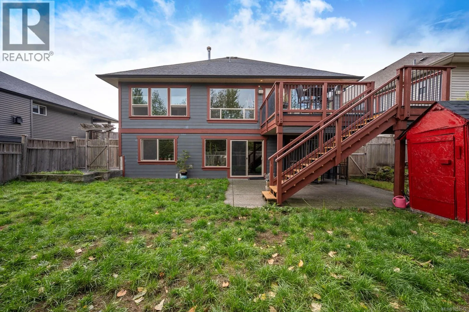 2644 Kendal Ave
