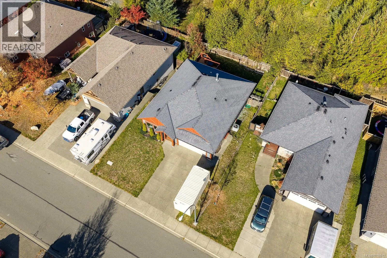 2644 Kendal Ave