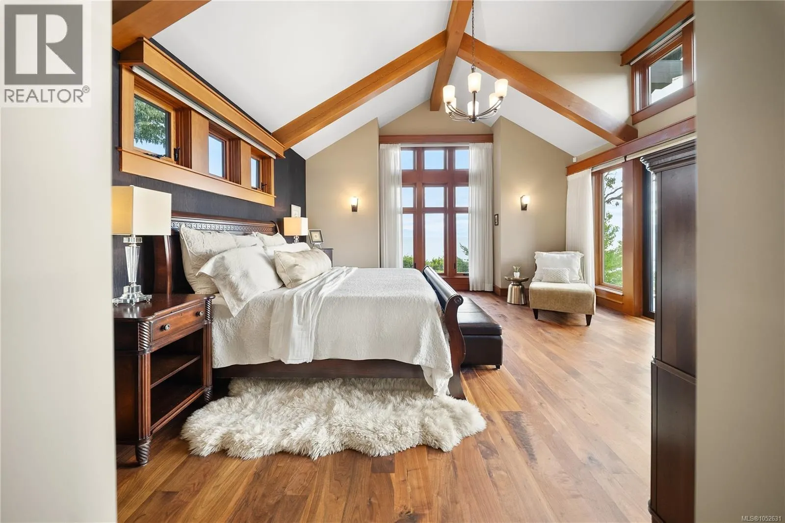 5025 Hinrich View