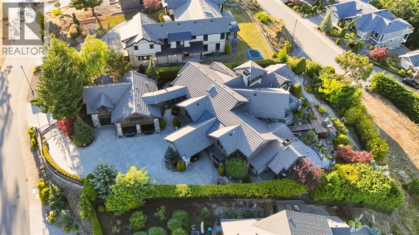 5025 Hinrich View