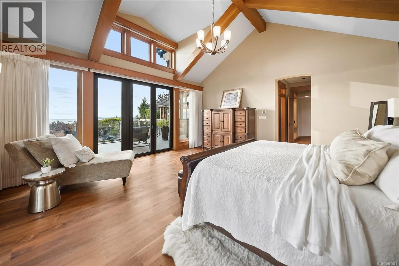 5025 Hinrich View