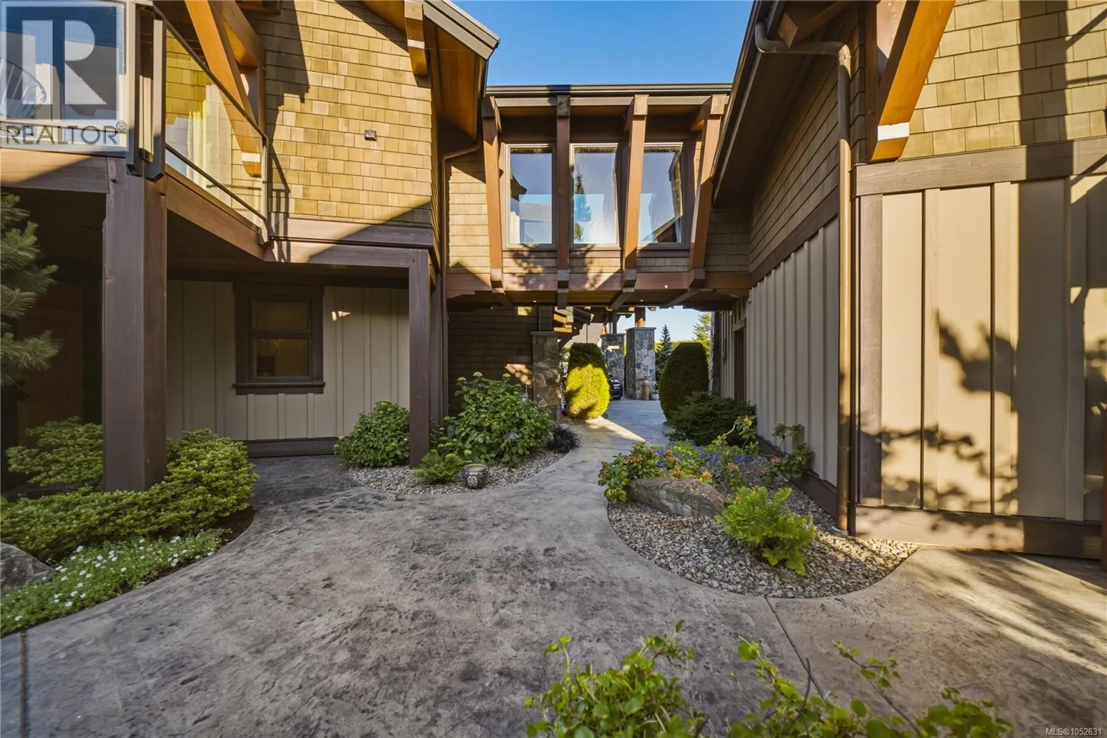 5025 Hinrich View