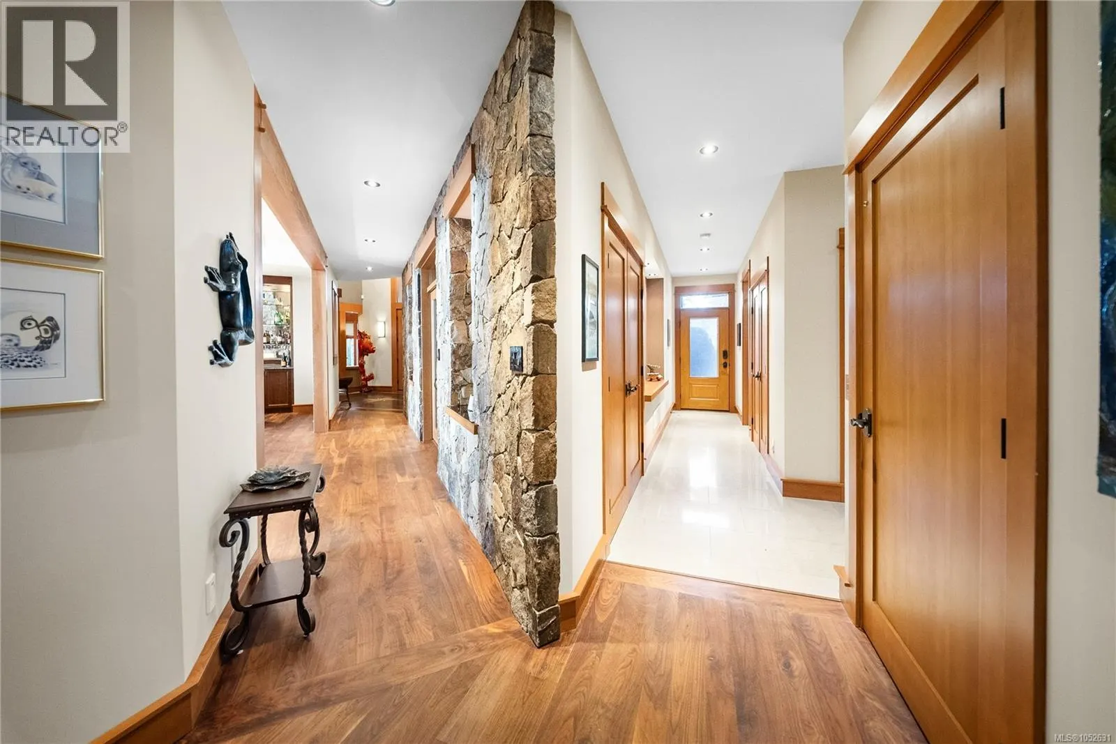 5025 Hinrich View