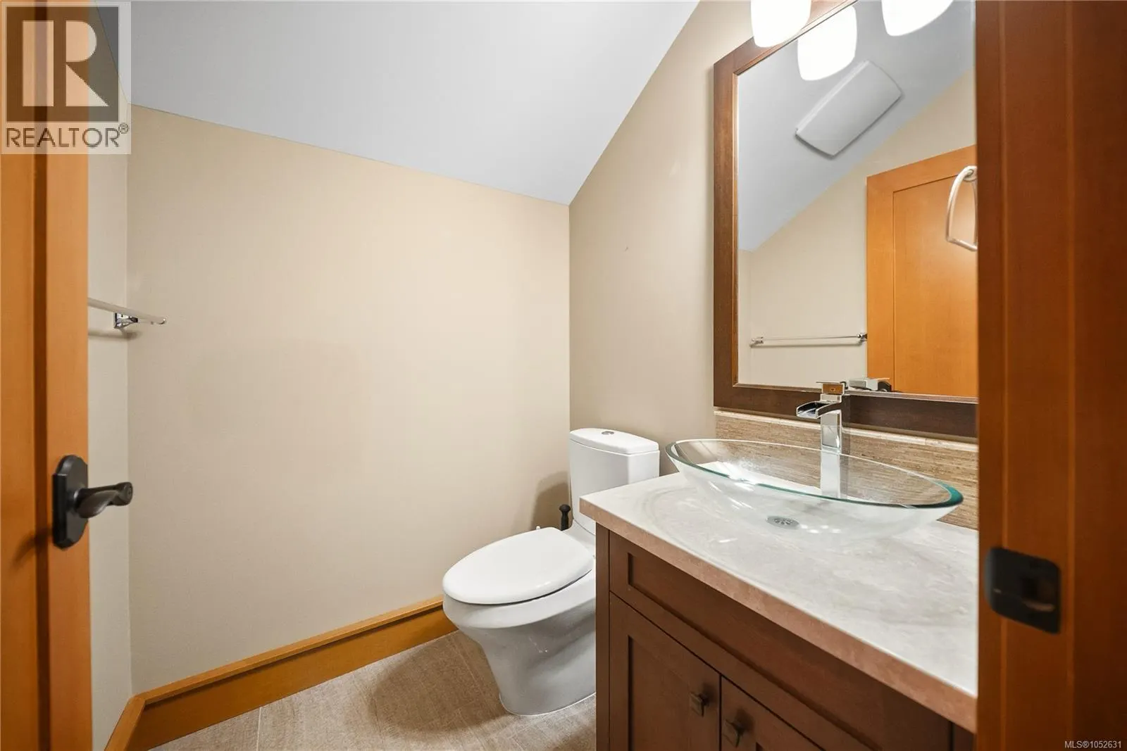 5025 Hinrich View