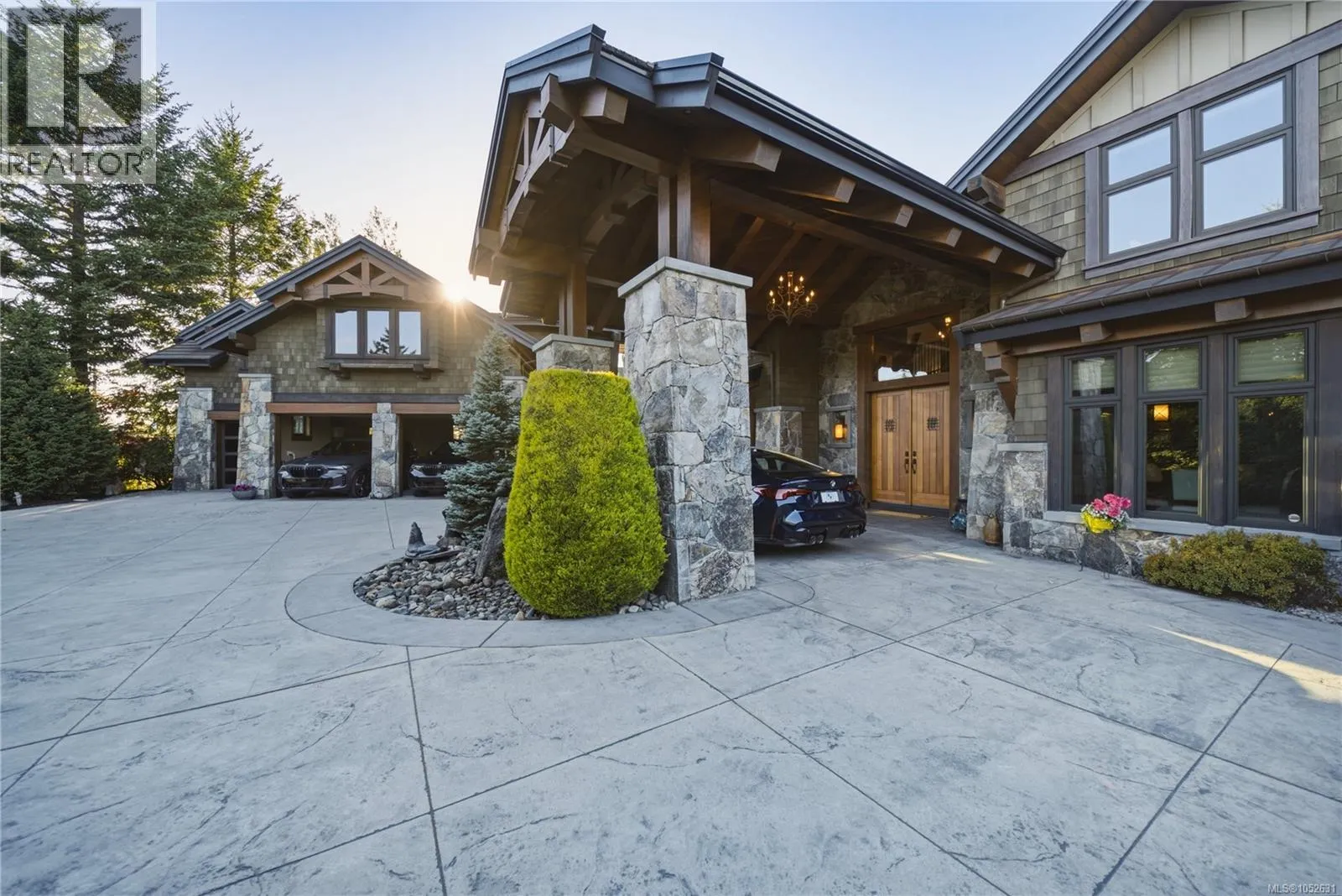 5025 Hinrich View