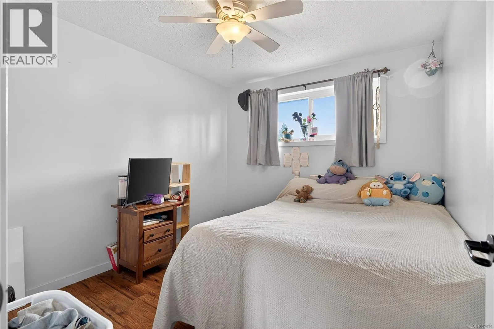 1215 Gilley Cres