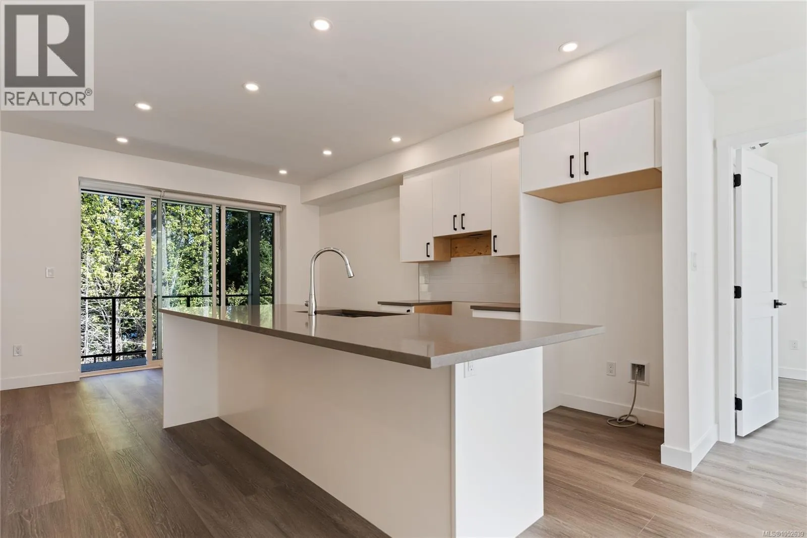 1214 Drifter End