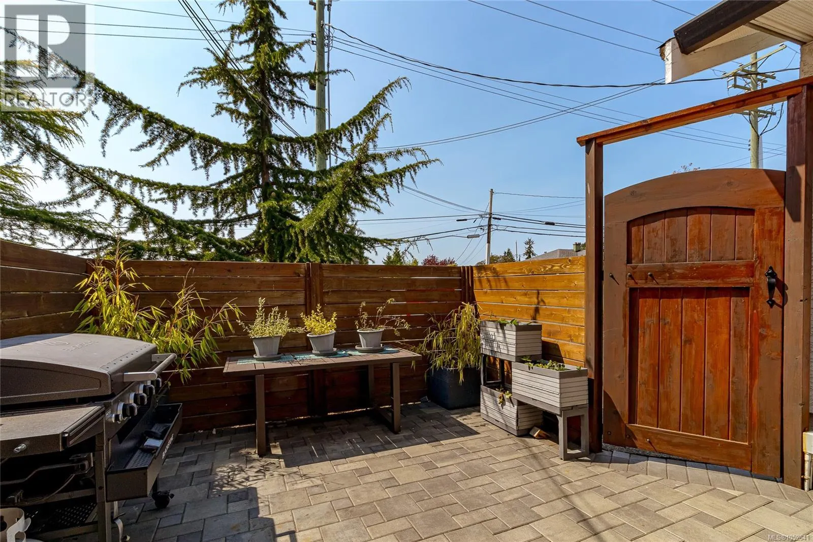 600 Judah St