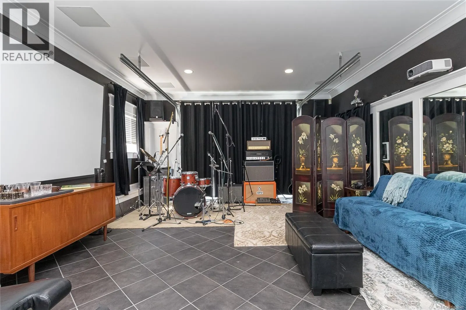 600 Judah St
